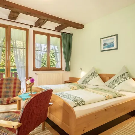 Risthof 2 アパート *