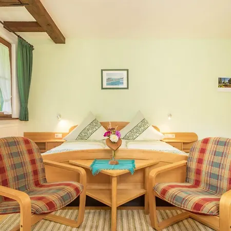 Risthof 2 アパート Owingen